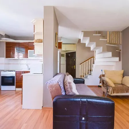 Cozy Apartment Within A Short Walking Distance To The Beach In Marmaris Marmaris